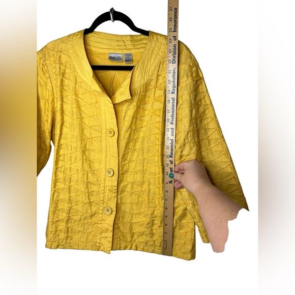 Chicos Size 2 Unique Yellow Button jacket with design - Picture 7 of 8
